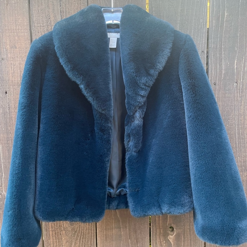 H&M Elegant Blue Faux Fur Jacket size 4 never worn